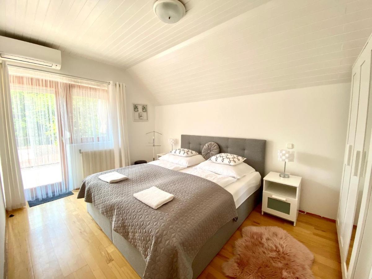 Do-Ti Apartmanhaz בלטונללה מראה חיצוני תמונה
