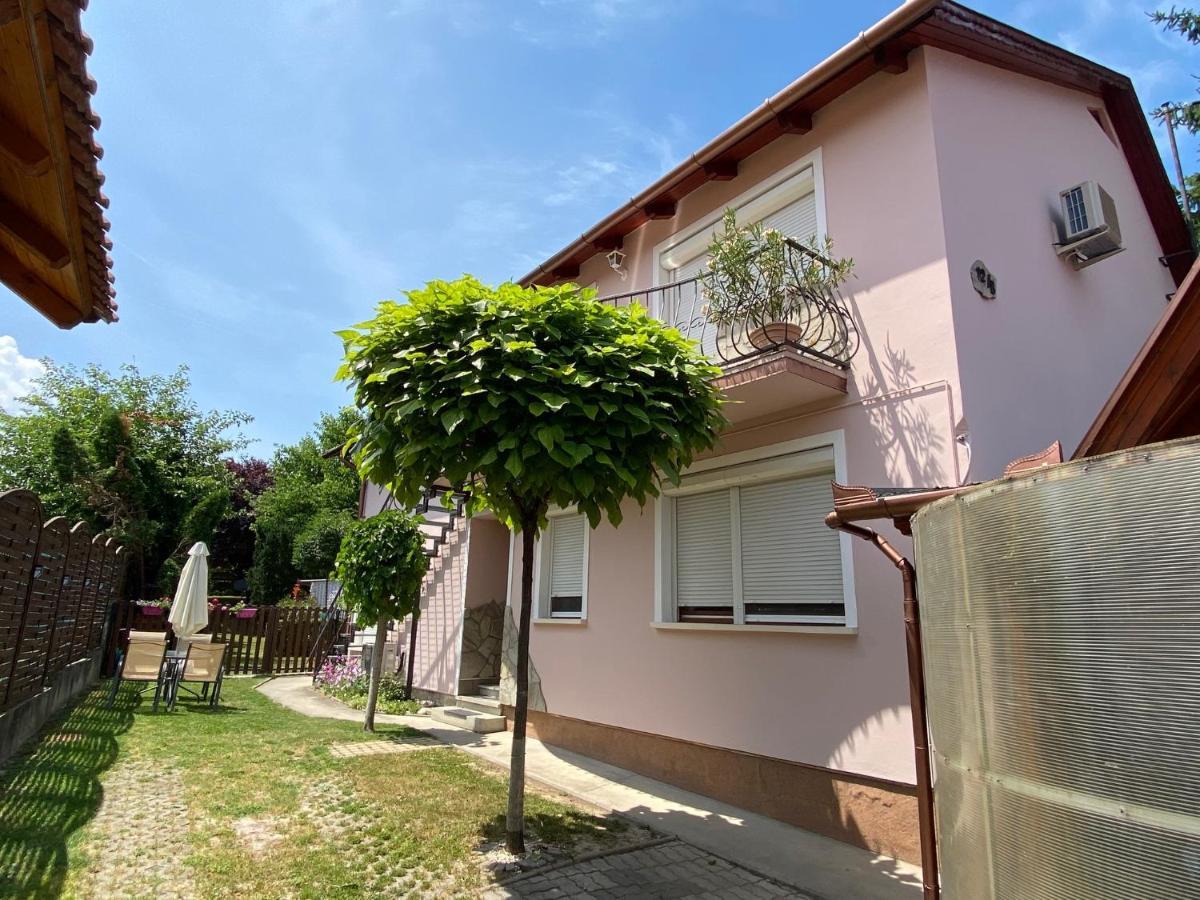 Do-Ti Apartmanhaz בלטונללה מראה חיצוני תמונה