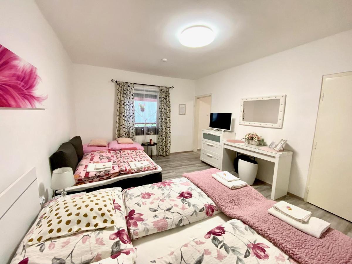 Do-Ti Apartmanhaz בלטונללה מראה חיצוני תמונה