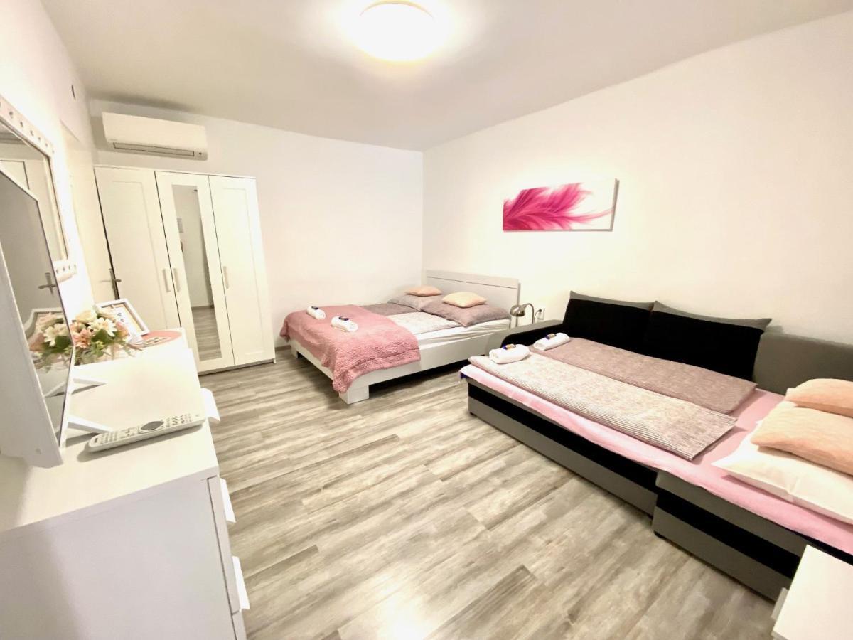 Do-Ti Apartmanhaz בלטונללה מראה חיצוני תמונה
