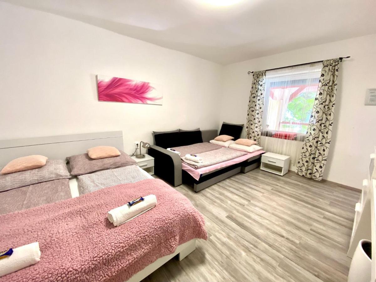 Do-Ti Apartmanhaz בלטונללה מראה חיצוני תמונה