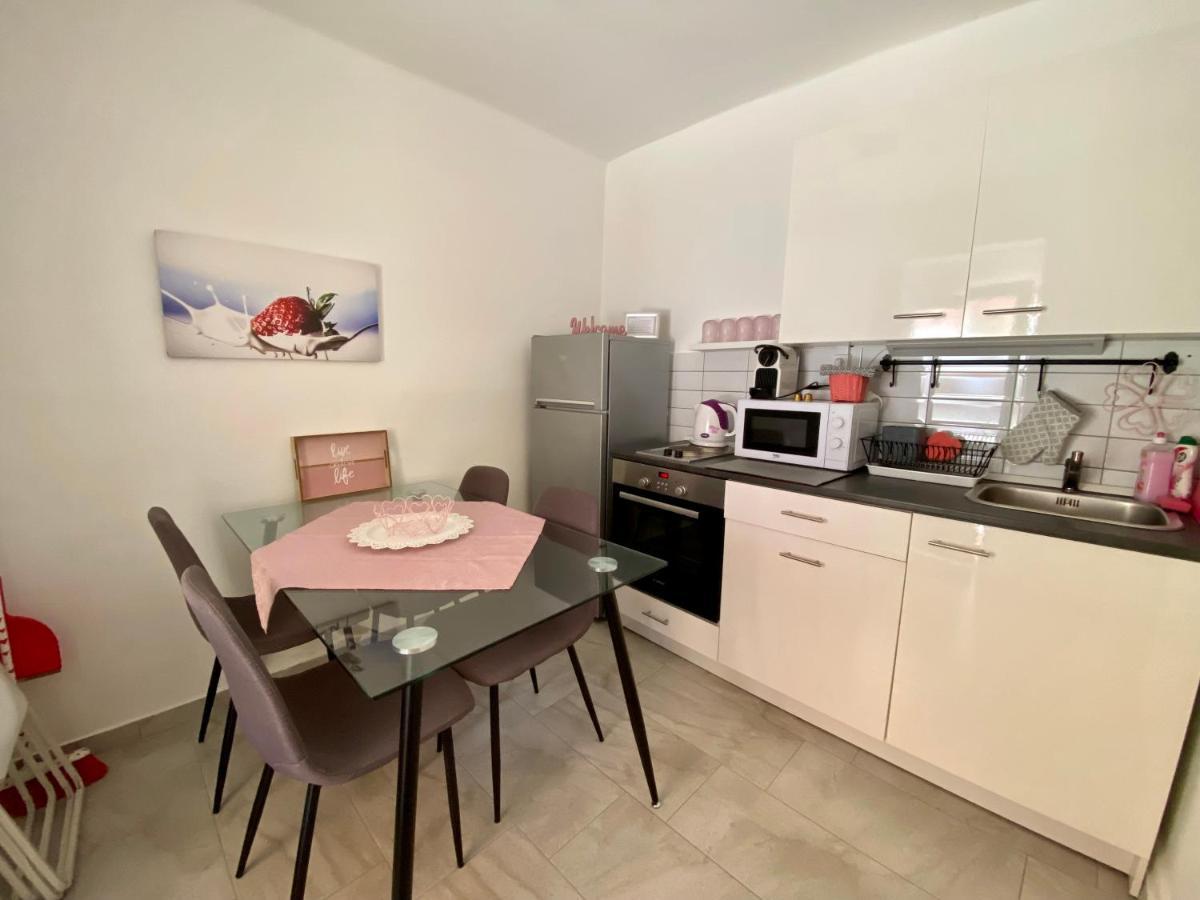 Do-Ti Apartmanhaz בלטונללה מראה חיצוני תמונה