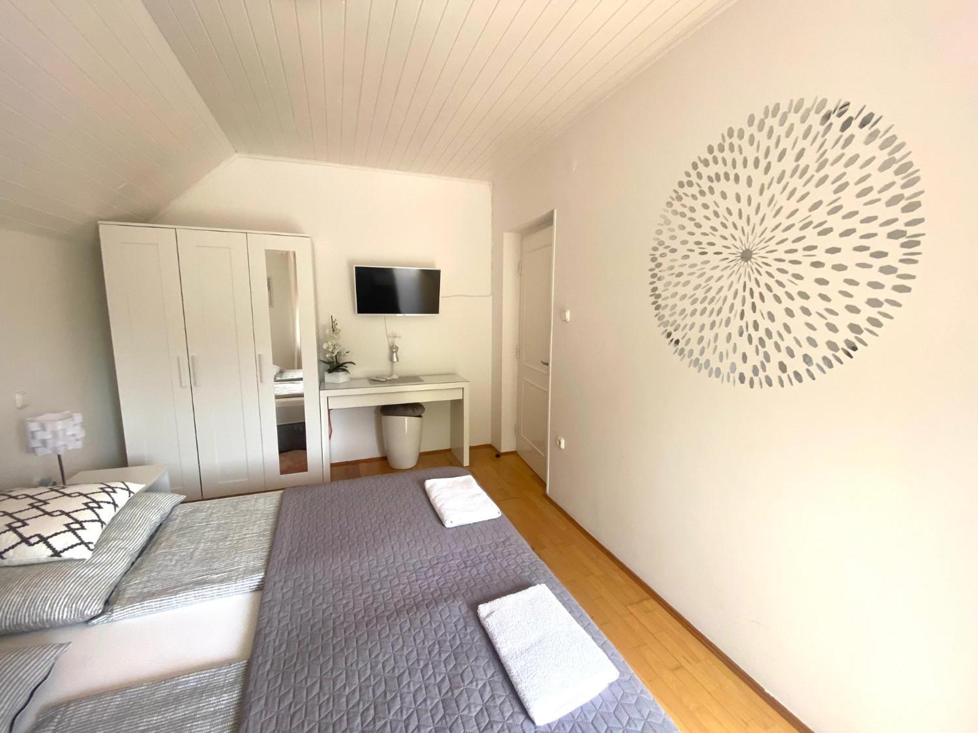 Do-Ti Apartmanhaz בלטונללה מראה חיצוני תמונה